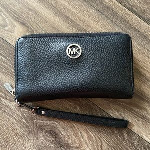 Michael Kors Wallet Wristlet
